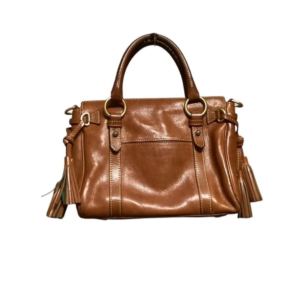 Dooney & Bourke lots their can’t